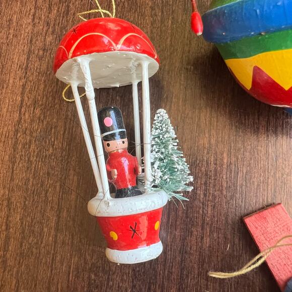 Lot of 6 VTG  Wooden Ornaments 60s 70s Japan Spain penguin Santa sled - Picture 13 of 14